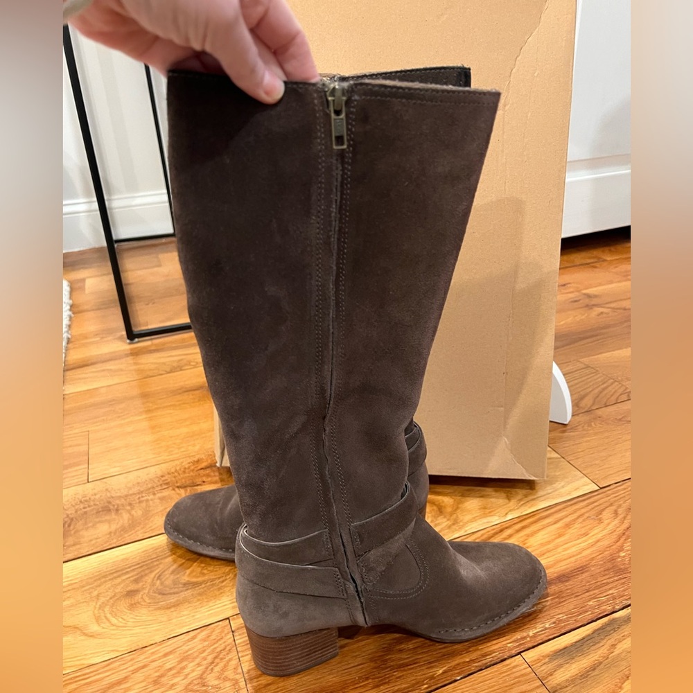 UGG Suede Boots | Truffle | Size 8.5m - Picture 5 of 14